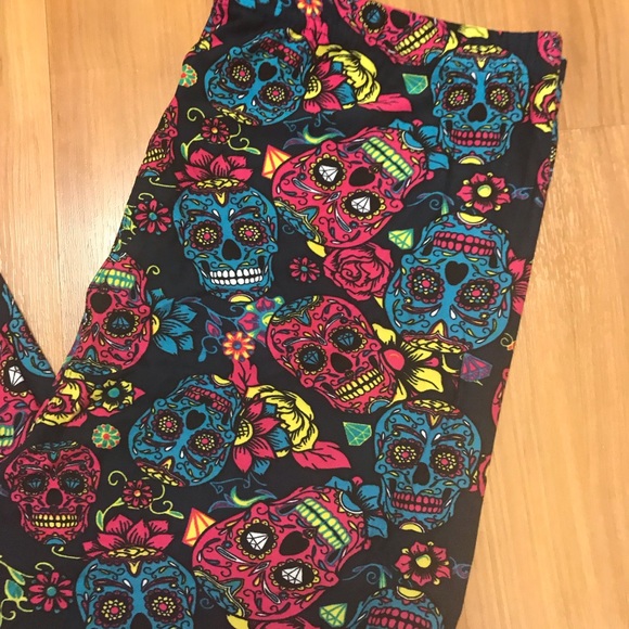 New🔥Blue & Pink Sugar Skull Soft Leggings 💀 - Picture 2 of 4